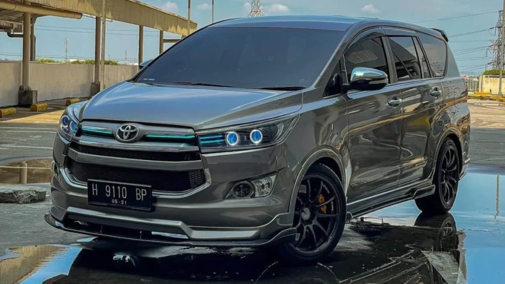 Toyota Innova Crysta