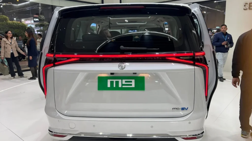 MG M9 EV